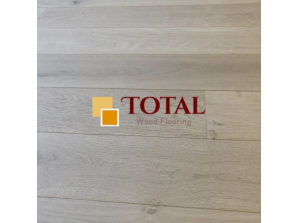 Engineered Oak 20/4x190x1900mm Invisible Lacquered Light Brushed