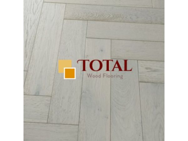 Herringbone Engineered 18/3x125x600mm, White Brushed Matt Lacquered, DIY box