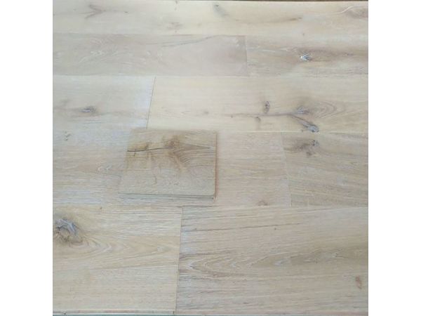 Engineered Oak Distressed Bright White 15/4 x 220 x 2200mm