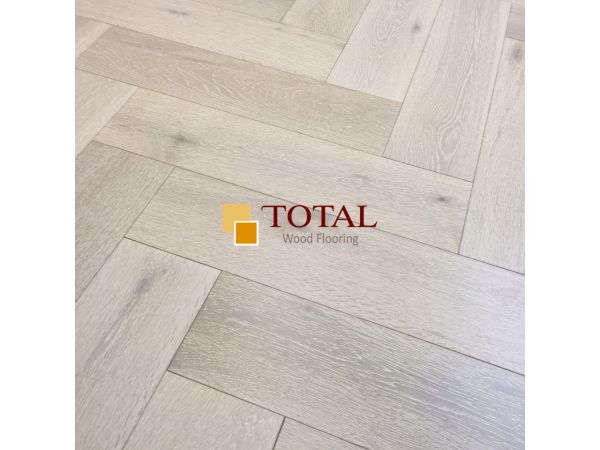 Engineered Herringbone Click, White Washed Brushed Matt Lacquered, DIY Box 14/3x150x600mm