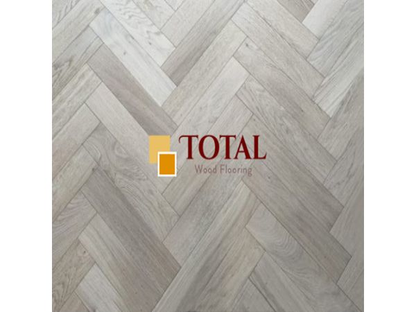 Herringbone Engineered  18/4x90x400mm, Brushed Invisible oiled