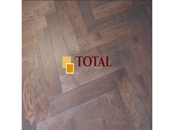 Herringbone Engineered 18/3x125x600mm, Walnut Stain Brushed Matt Lacquered, DIY box