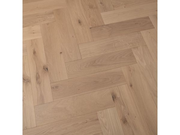 Engineered Oak Herringbone Click, 14/3x150x600mm, Invisible Finish / Matt Lacquered, DIY Box